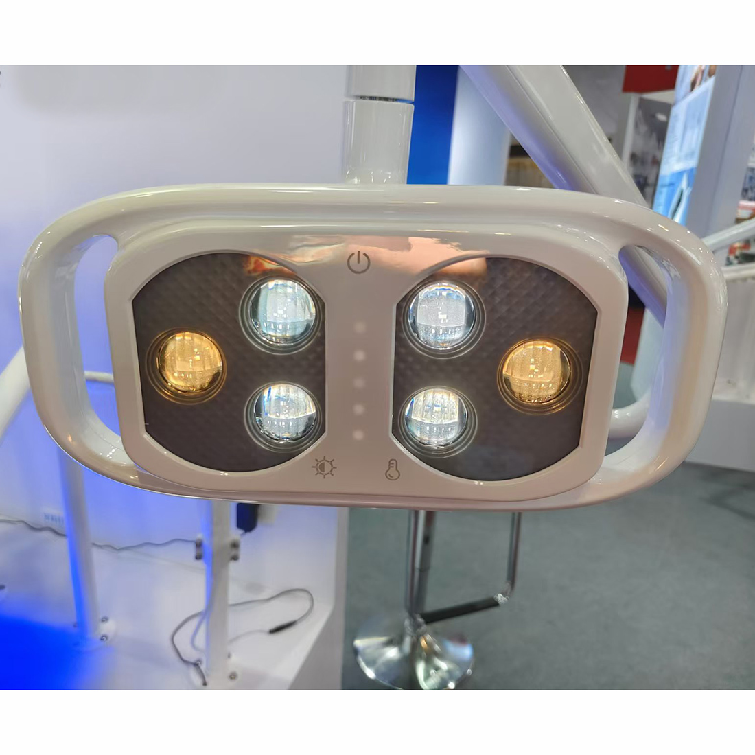 6LED Dental Oral Operation Lam - Teeth Whitening Professional 评论和价格